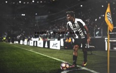 亿兆体育-曼联新援多尔古，实力赢得签约，目标直指英超冠军