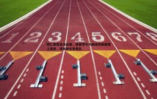 亿兆体育-拜仁夏窗清洗风暴，格雷茨卡与格纳布里被摆上货架，球员却无意离队