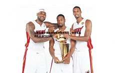 亿兆体育-记者肖穆罗多夫将加盟伊斯坦布尔，租借买断总费用达700万欧